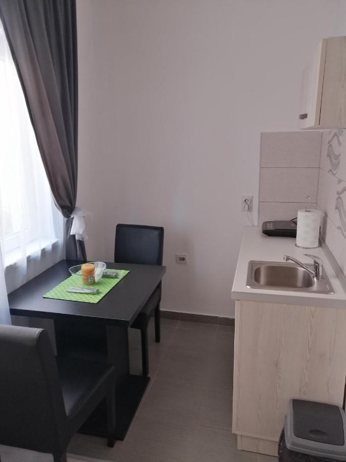 Mitic Apartmani 1 Ni Kültér fotó