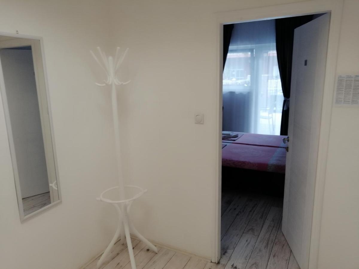 Mitic Apartmani 1 Ni Kültér fotó