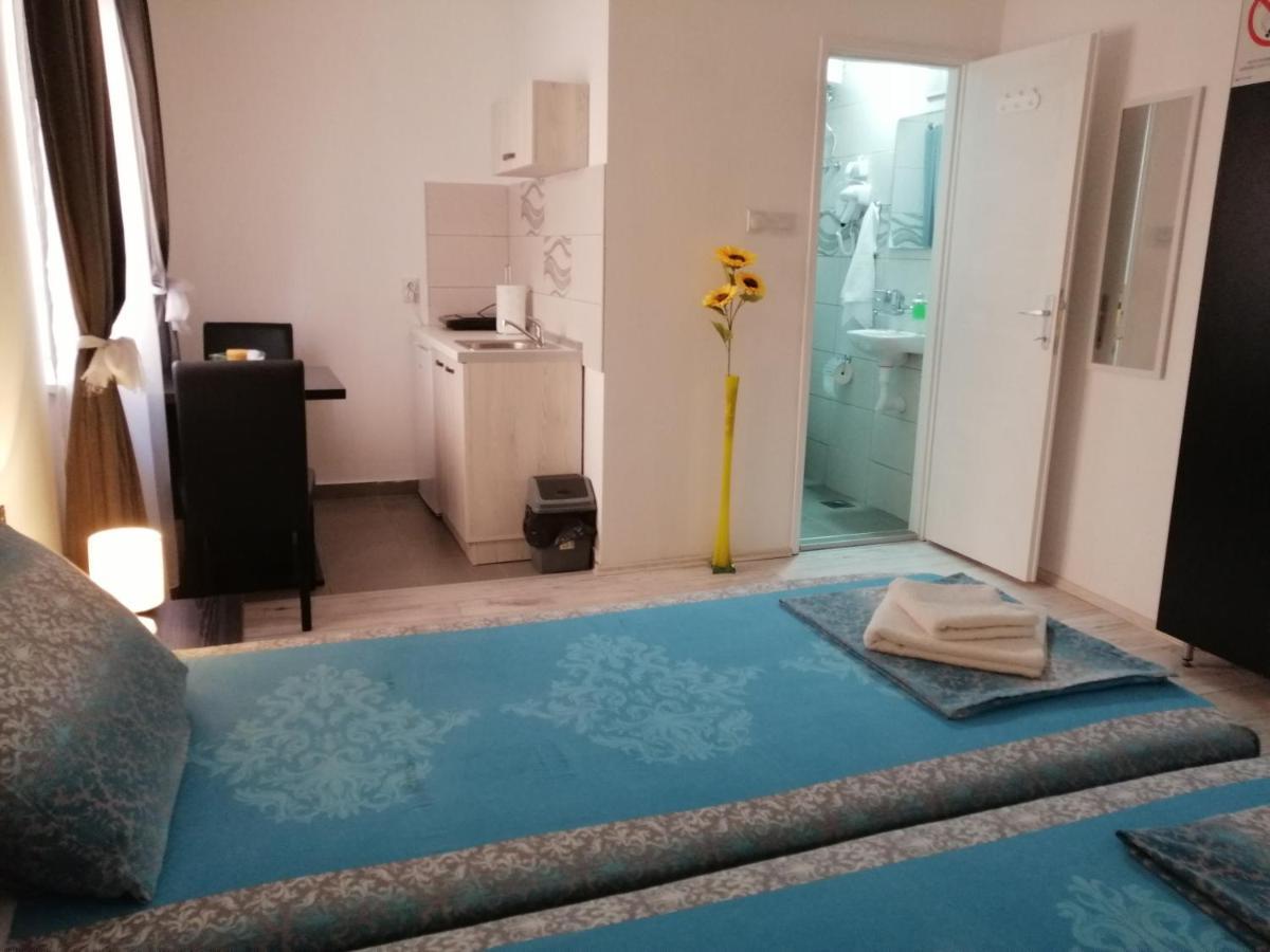 Mitic Apartmani 1 Ni Kültér fotó