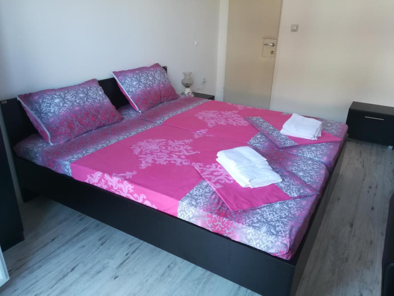 Mitic Apartmani 1 Ni Kültér fotó