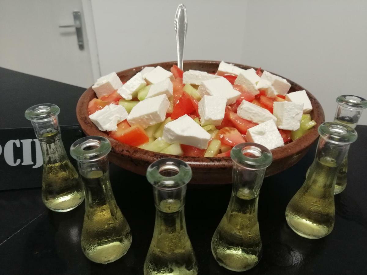 Mitic Apartmani 1 Ni Kültér fotó